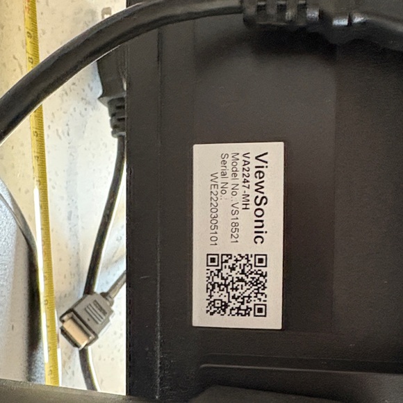 ViewSonic 22” Monitor - Picture 4 of 11